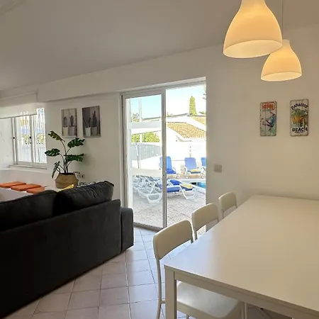 Villa Rosa - Private Pool - 8 Pax - Albufeira